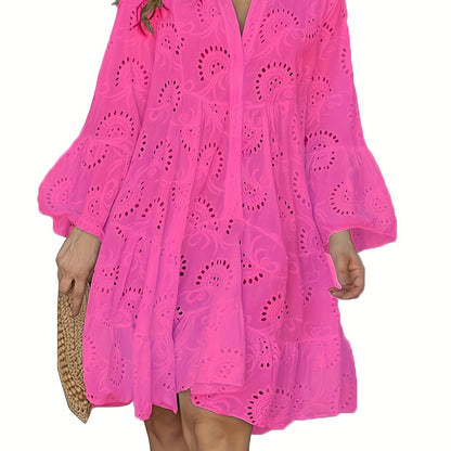 Women’s loose V-neck shirt dress with flared sleeves and patchwork design