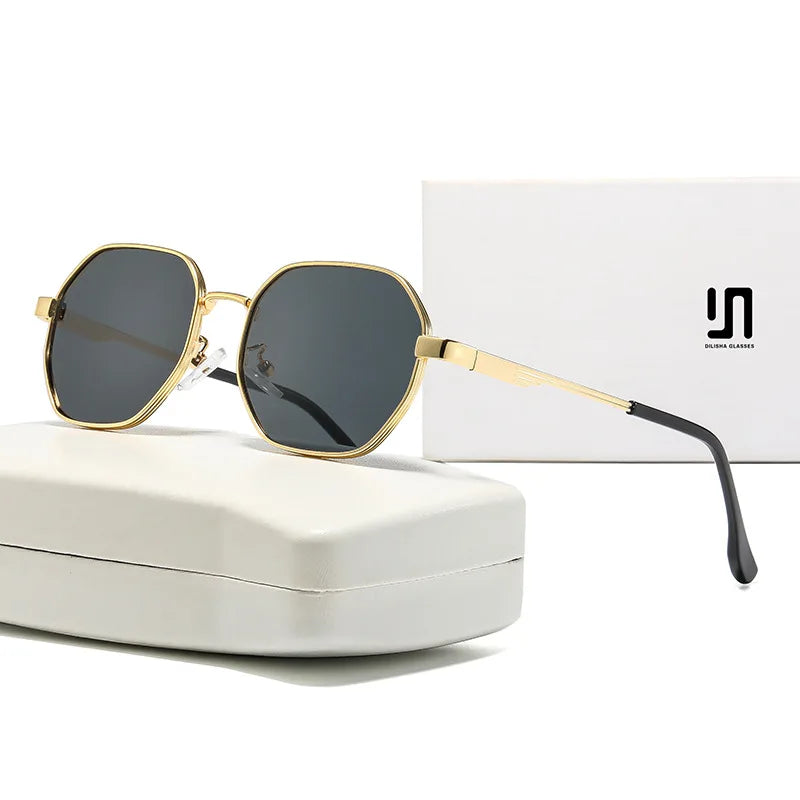 Mariella Aubert -  Full Frame Fashion Sunglasses for Outdoor