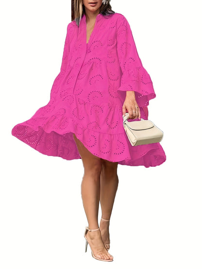 Women’s loose V-neck shirt dress with flared sleeves and patchwork design
